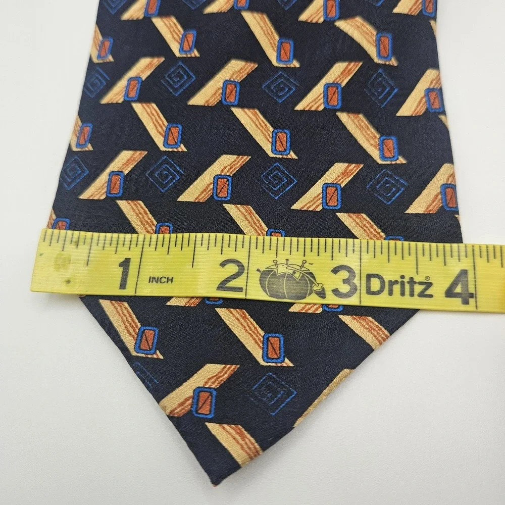 Vintage Korean Air‎ 100% Silk Tie Geometric Pattern